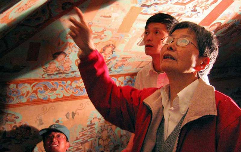 Dunhuang daughter Fan Jinshi donated 10 million yuan to Dunhuang Academy